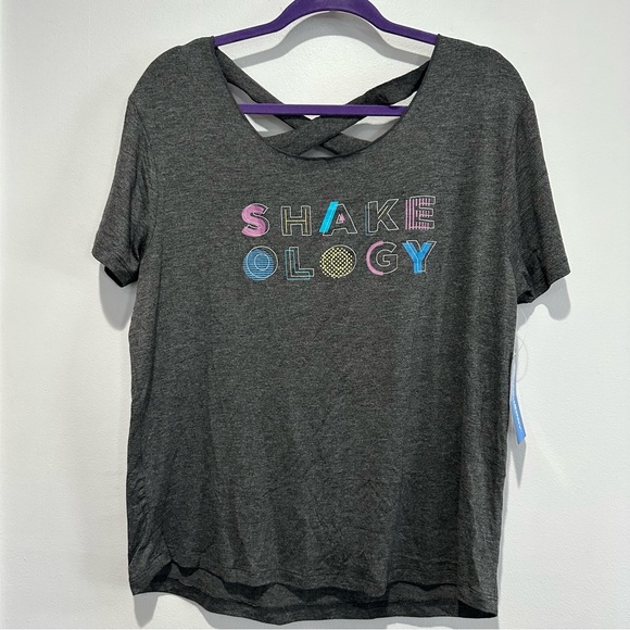 NEW BeachBody Shake Ology Short Sleeve Cross Tee Gray Size Small - Picture 1 of 8